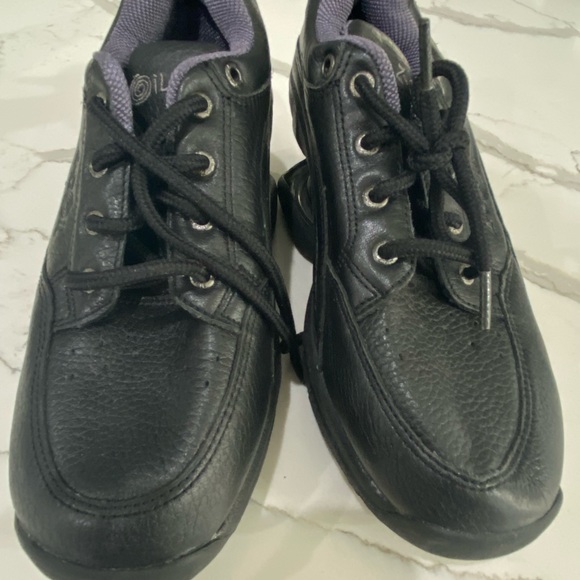 Z-Coil shoes woman’s size 6W - Picture 5 of 6